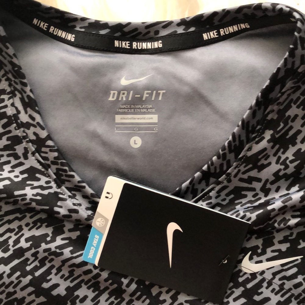 Nike Running Top - Picture 7 of 8